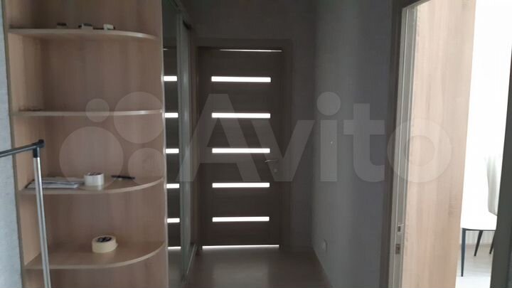 2-к. квартира, 77 м², 5/17 эт.