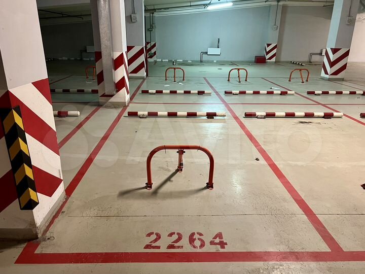 Машиноместо, 12 м²