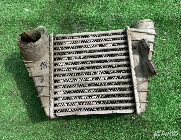 Интеркулер Volkswagen Golf 1.9 1999