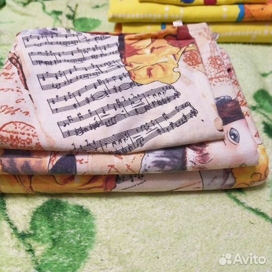 Комплекты постельного белья в манеж