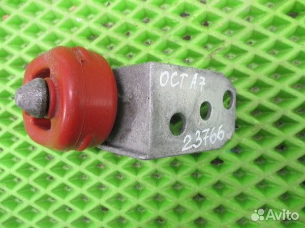 Кронштейн глушителя Skoda Octavia 3 A7
