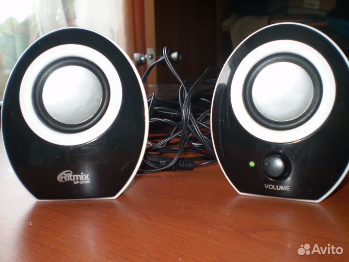 Продам Колонки 2.0 Ritmix SP-2018 White US