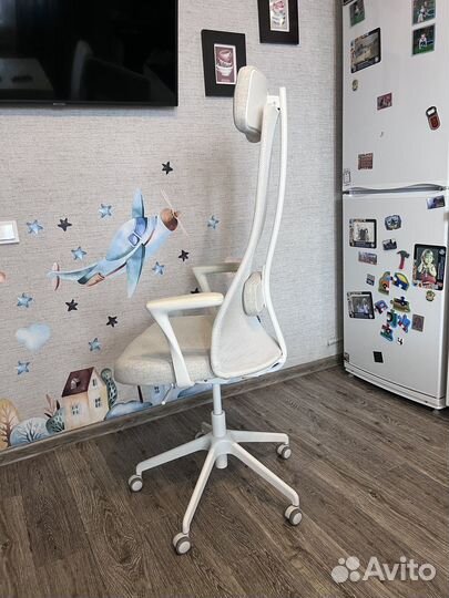 Компьютерное кресло икеа эрвфьеллет Офисное Белое