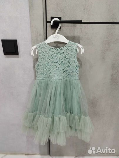 Платье нарядное для девочки 92