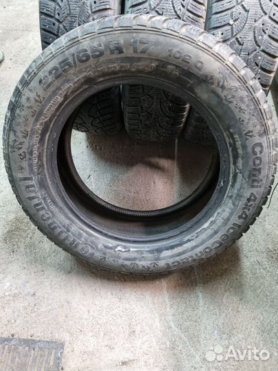 Continental Conti4x4IceContact 225/65 R17