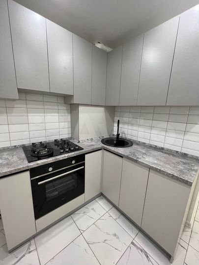 2-к. квартира, 43 м², 2/5 эт.