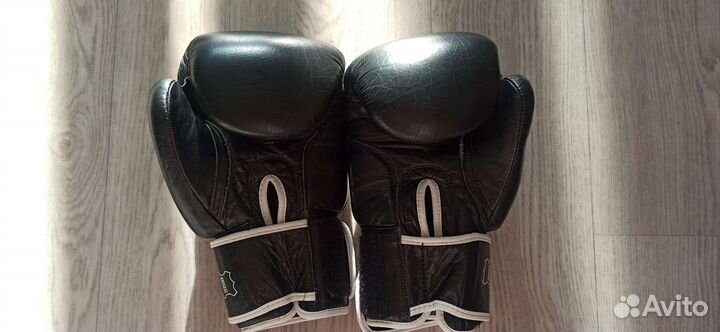 Боксерские перчатки 14 кожа