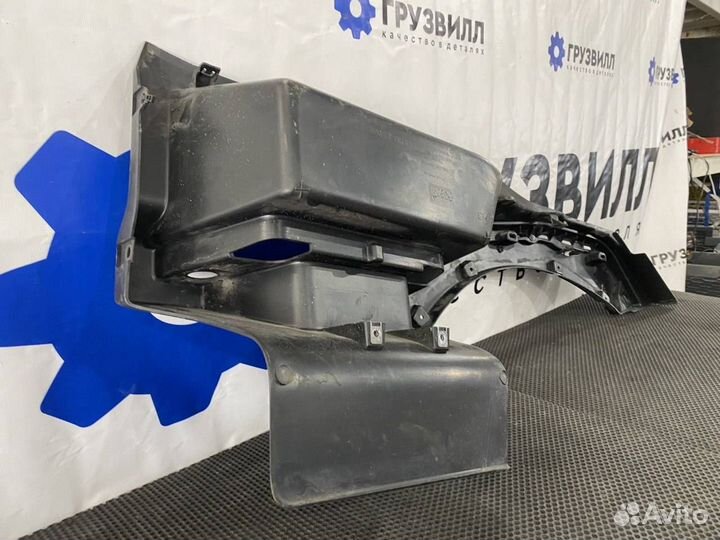 Корпус подножки правый Renault T 82223396