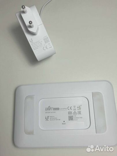 UniFi Switch Lite 8 PoE USW-lite-8-POE