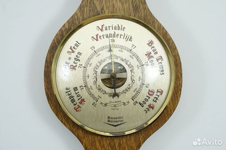 Винтажная метеостанция