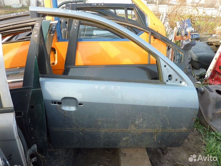 Ford Mondeo 3 дверь правая передняя