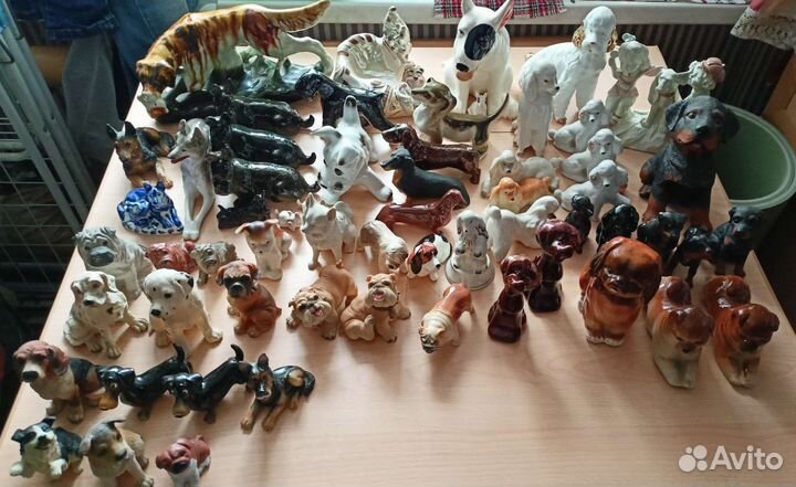 Фигурки собак из личной коллекции