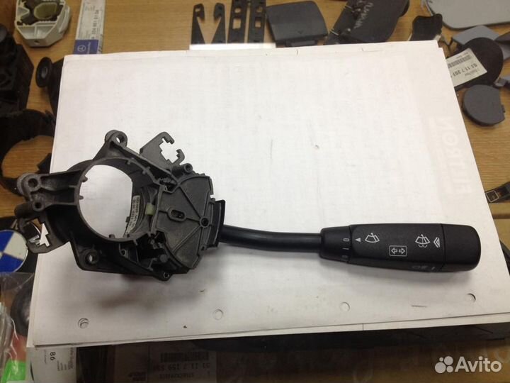 Рычяг поворотник Мерседес Е210 Мерседес 2085450010