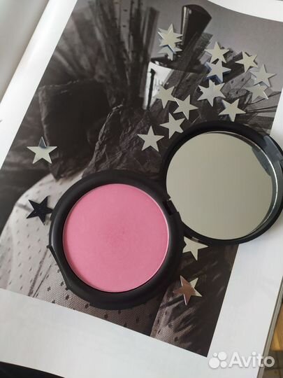 Румяна maike Италия