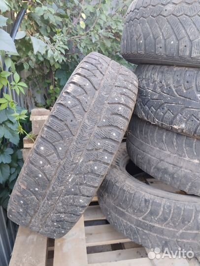 Bridgestone Alenza H/L 33 10.8/10 R15 25
