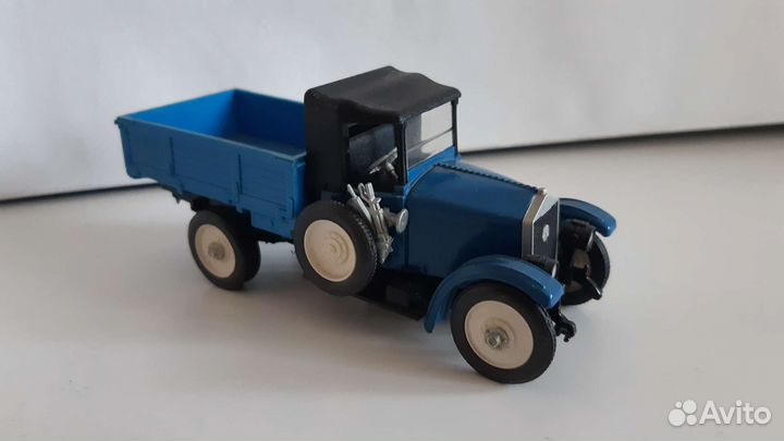 Модель амо Ф-15