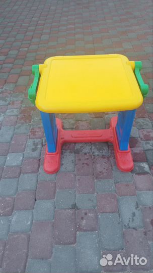 Детский стол