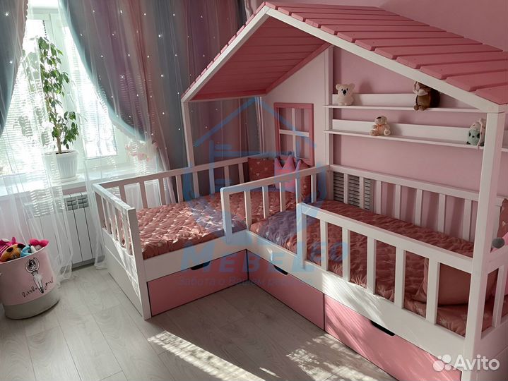 Двухъярусная кровать