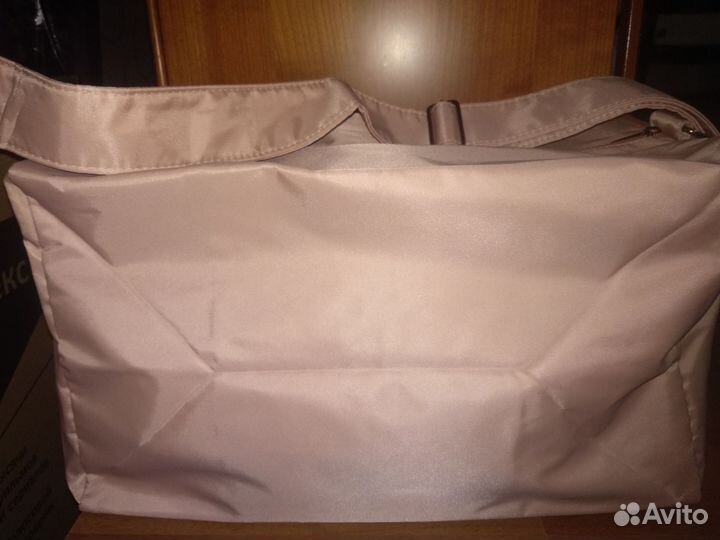 Новая женская спортивная сумка