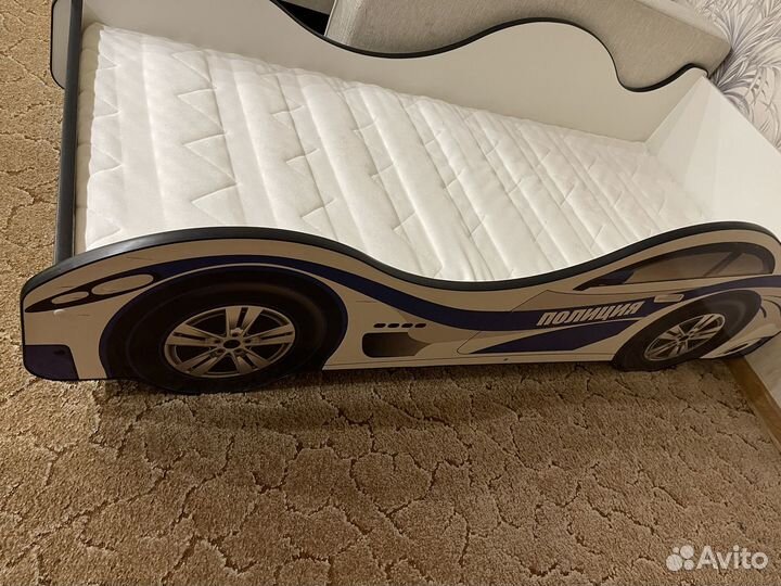 Детская кровать машина с матрасом