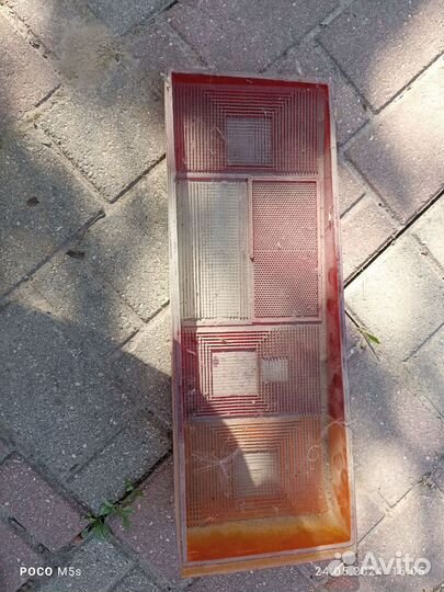 Стекло на левый фонарь ваз 2108