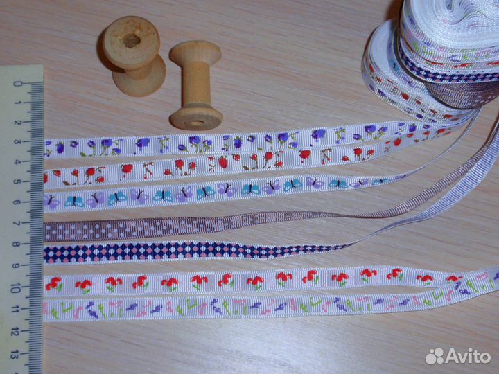 Кружево и лента корсажная