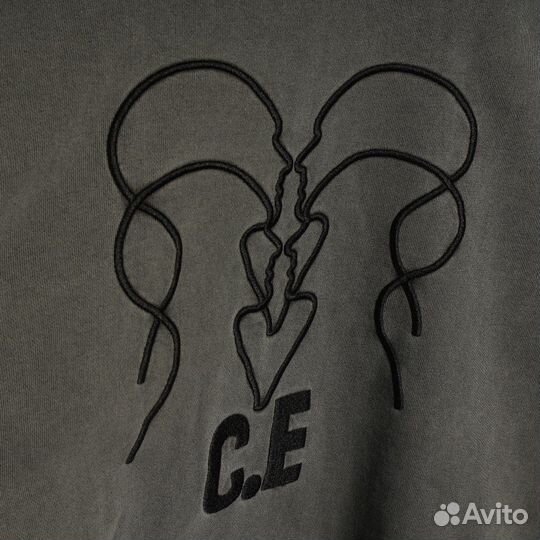 Свитшот серый cav empt