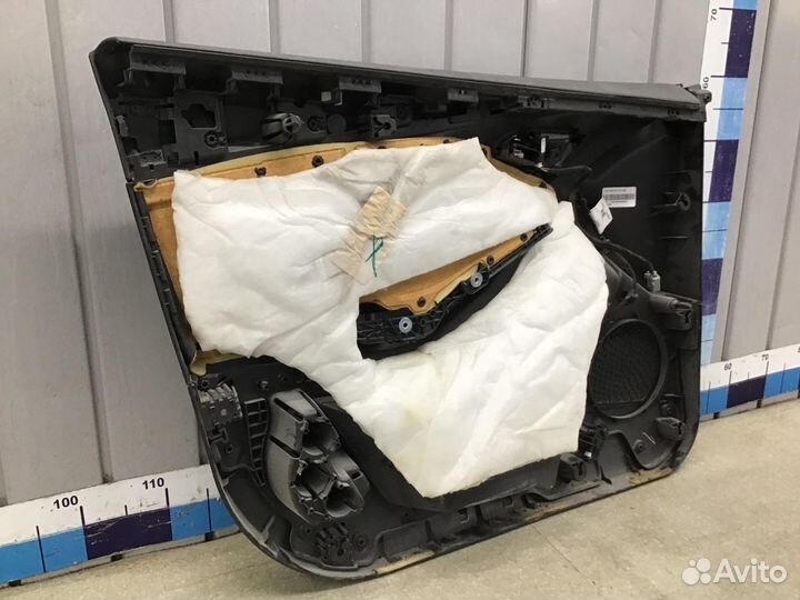 Обшивка двери передней правой Ford Focus III 2011