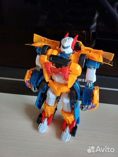 Трансформер Тобот Титан