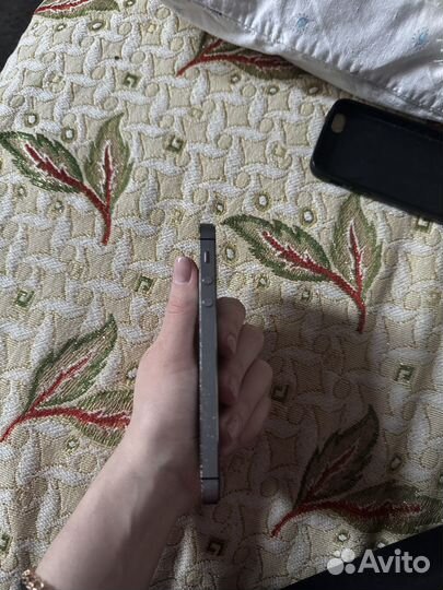 iPhone 5S, 16 ГБ