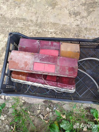 Задние стоп сигналы