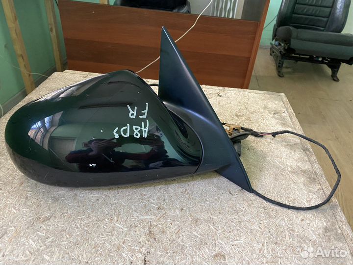 Зеркало правое Audi a8 d3 2006