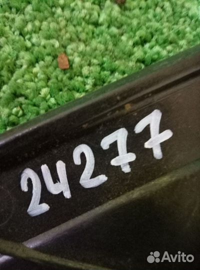 Накладка двери передней правой Hyundai Solaris