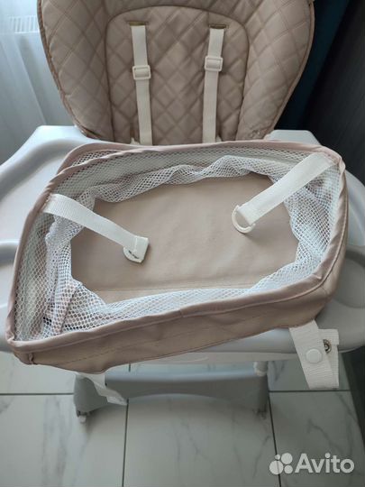 Стул для кормления на колесах