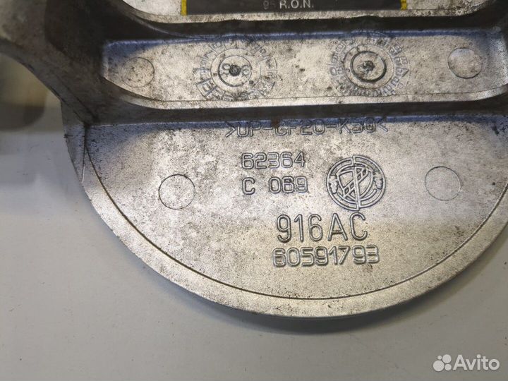 Лючок бензобака Alfa Romeo Spider, 1996