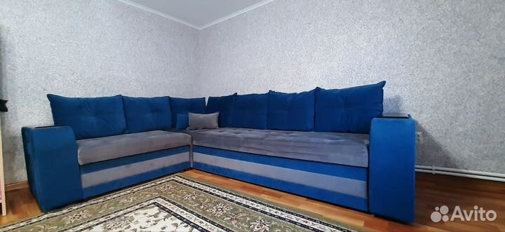 Большой угловой диван бу