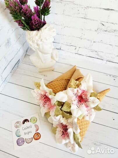 Сладкий подарок к 1 Сентября, рожки из зефира