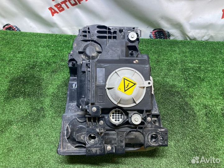 Фара передняя правая Land Rover Discovery 3