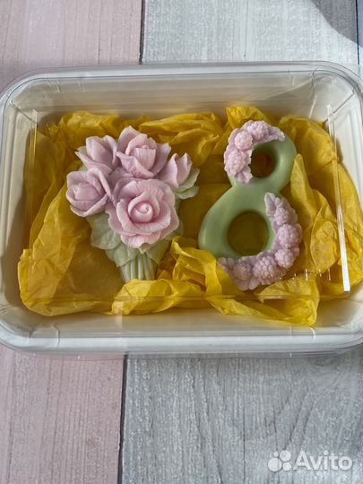 Подарочный набор из мыла на 8 марта