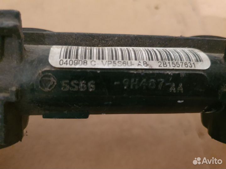 Рейка топливная Ford