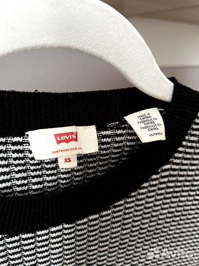 Кофта женская Levis