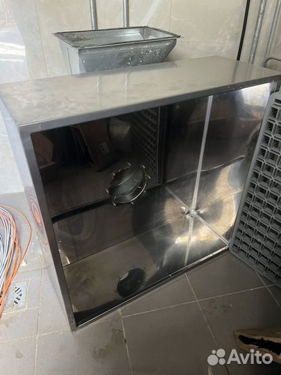 Зонт вытяжной