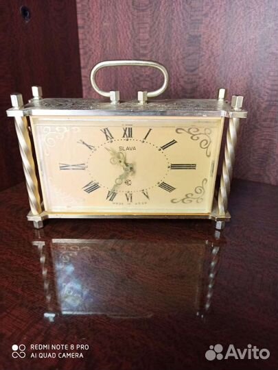 Настольные часы-будильник Слава, СССР