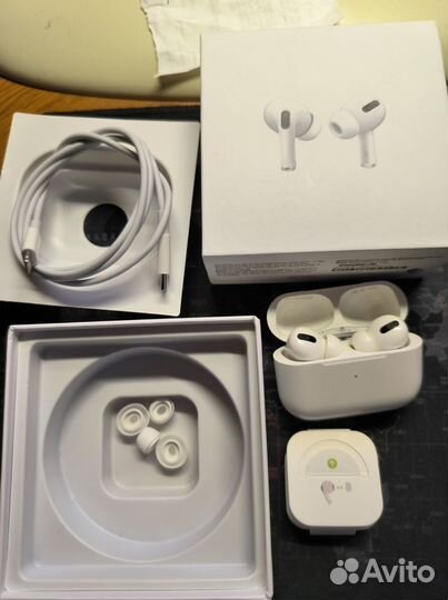 Наушники Apple AirPods Pro