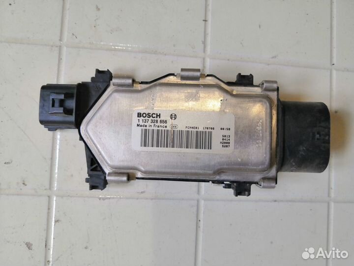 Блок управления вентилятором Mercedes Benz GLA