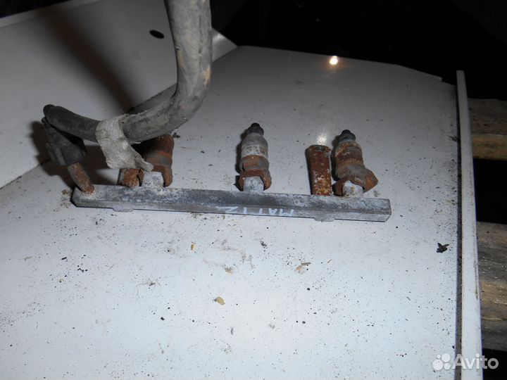 Топливная рампа и форсунка Дэу Матиз Daewoo Matiz