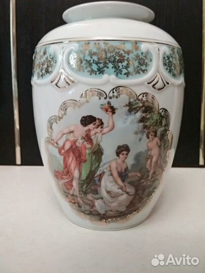 Ваза,фарфор 