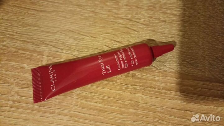 Косметика Clarins