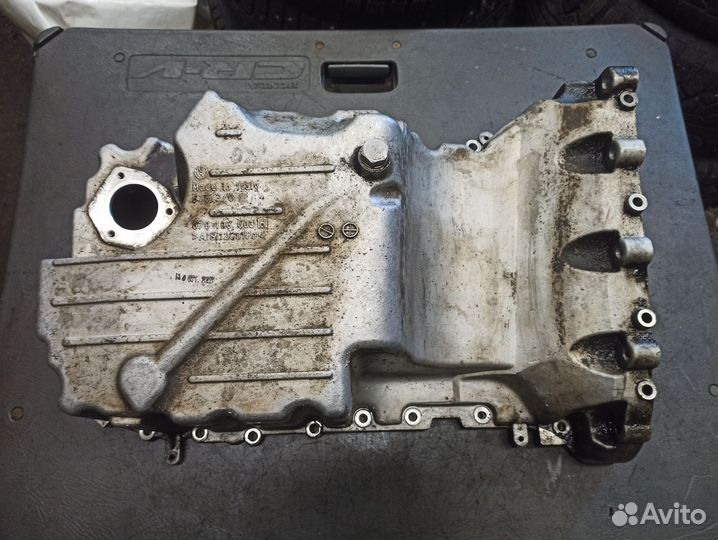 Поддон двс Volkswagen Touareg 7L 2.5