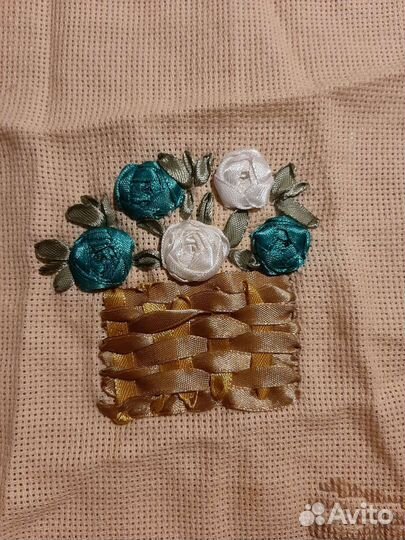 Картины вышитые лентами